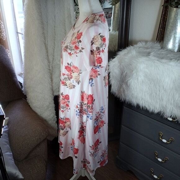 LULAROE PINK & IVORY STRIPE FLORAL DRESS SZ.S EUC - Picture 5 of 8